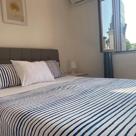 Marta Гостевой дом Ровинь