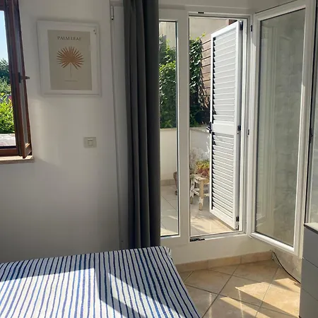 Πανσιόν Marta 3*