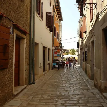 Πανσιόν Marta 3*