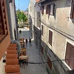 Marta 3*